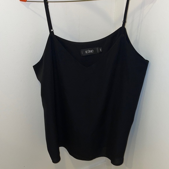 *NWOT* Simons fluid thin strap black cami - Picture 2 of 5